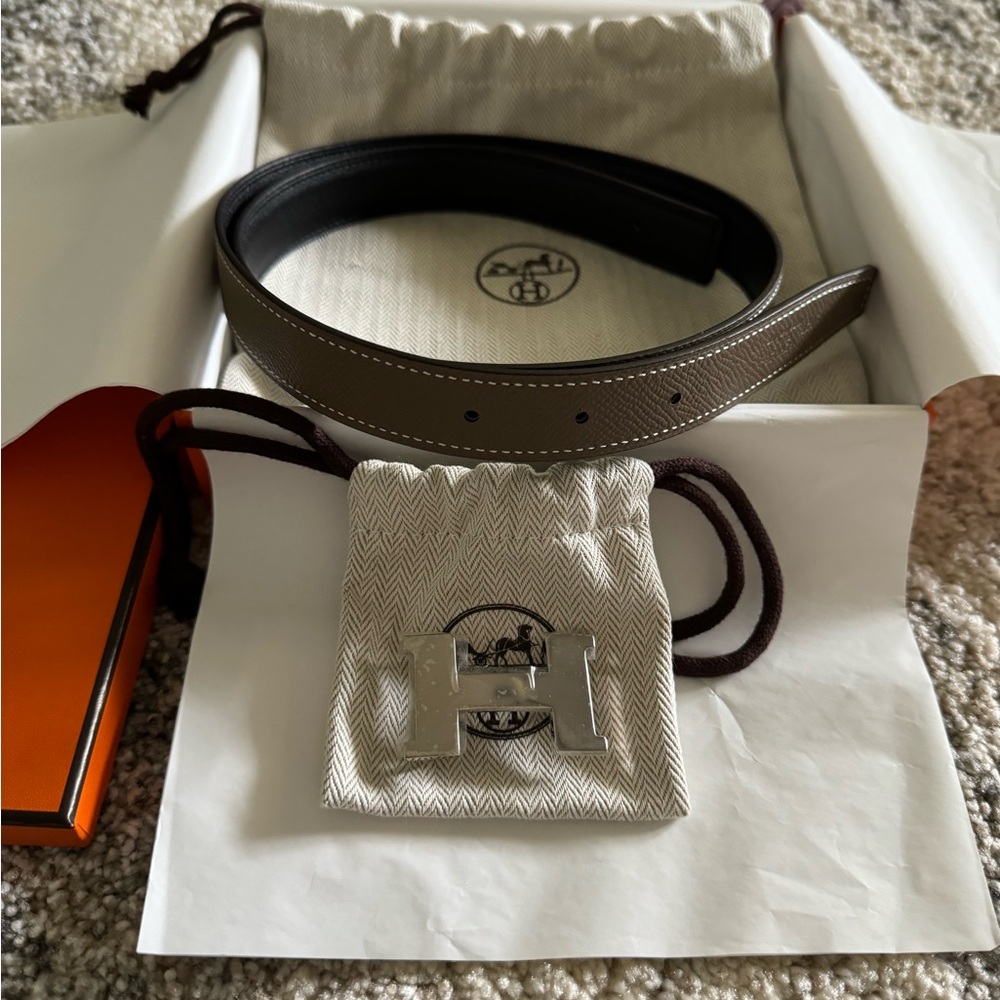 Hermes H belt buckle & reversible leather strap 24 mm size 80